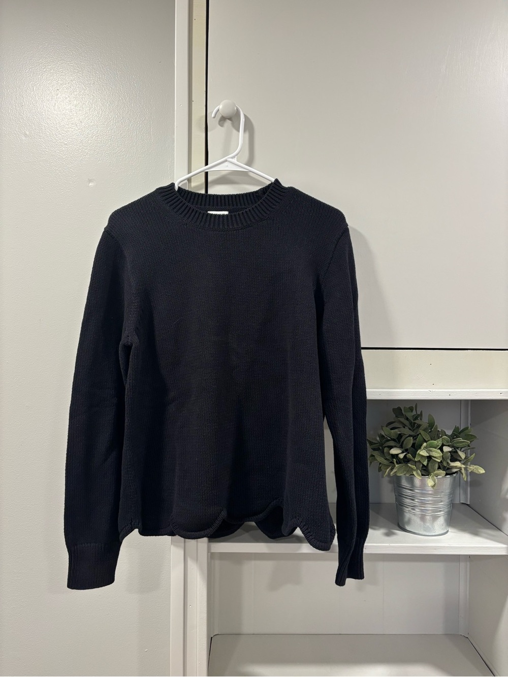 J. Crew Women’s Scalloped Black Crewneck Knit Sweater